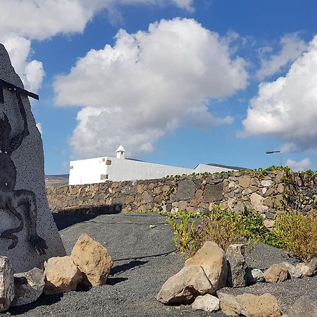 Caserio Leandro IV Tías Exteriör bild